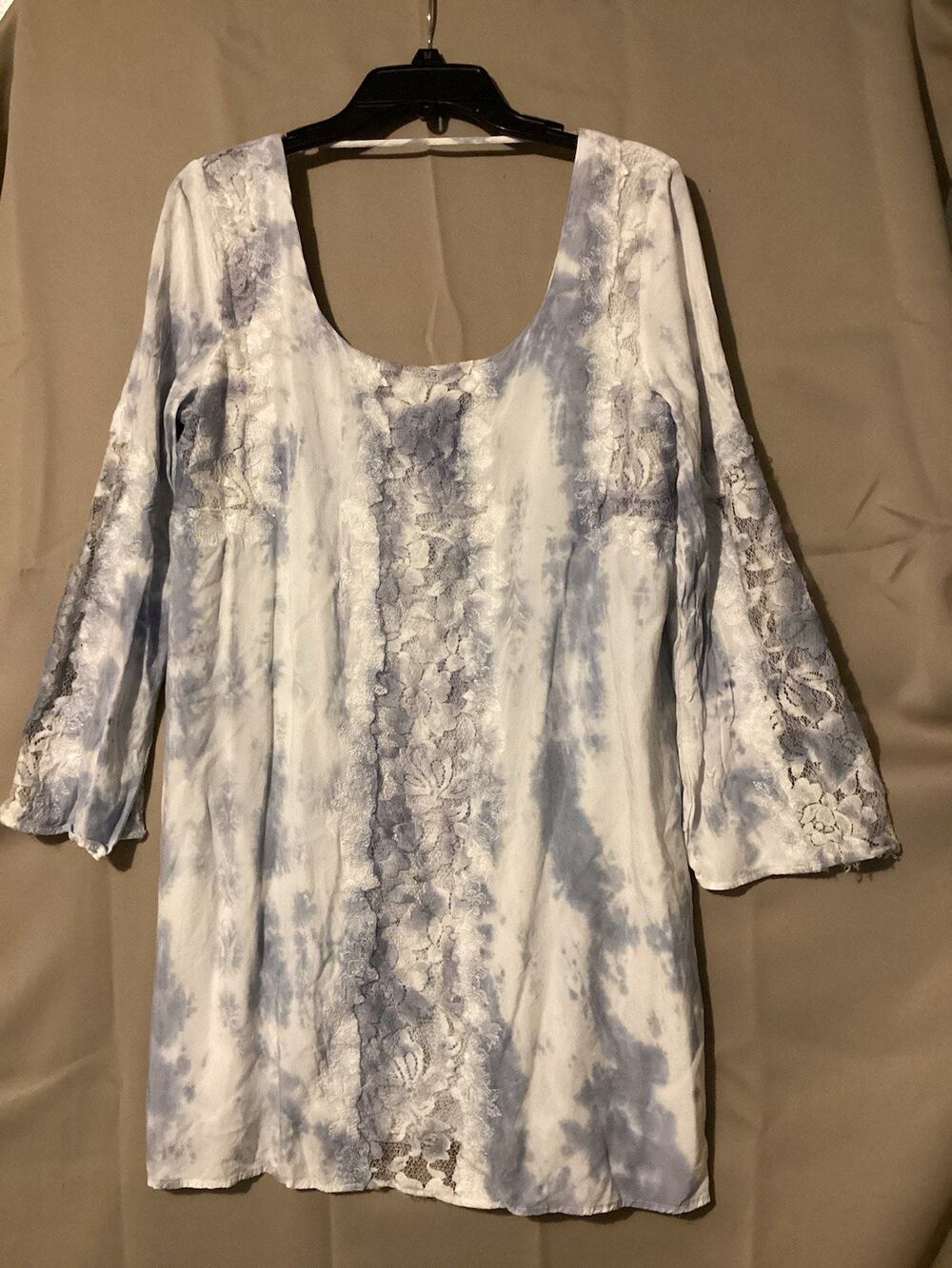 Skies Are Blue Blouse Flare Sleeves SZ L Coastal Beach Lace Embroidered Soft
